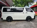 Toyota Hiace Commuter 2021 3.0 Manual-6