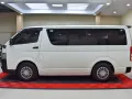 2021 TOYOTA HIACE COMMUTER 3.0 M/T 988t Negotiable Batangas Area -4