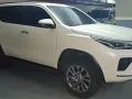 2022 Toyota Fortuner 2.4V 4x2 A/T Pearl White-3