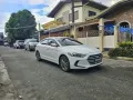 Hyundai Elantra GL 2016 AT-2