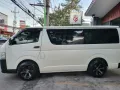 Toyota Hiace Commuter 2018 3.0 Manual-2