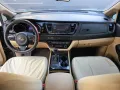 Kia Carnival 2017 2.2 EX W/Sunroof 70K KM Automatic-10