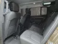 2025 Land Rover Defender 110 -8