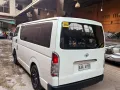 2017 Toyota Hiace Commuter 3.0 MT DSL-5