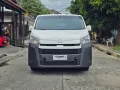 Toyota Hiace Deluxe Commuter 2023 MT-2