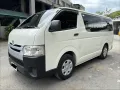 2017 Toyota Hiace Commuter Manual-0