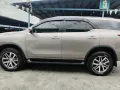 Second hand 2018 Toyota Fortuner  2.4 V Diesel 4x2 AT for sale in good condition-7