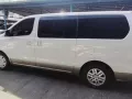 Selling White 2019 Hyundai Grand Starex 2.5 CRDi GLS AT (with Swivel)-3