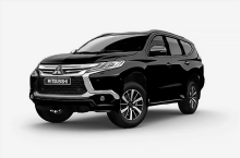 Mitsubishi Pajero Pitch Black