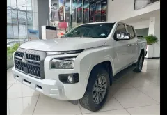 Mitsubishi Triton GLX 2.4 4x2 AT