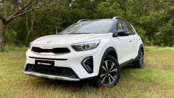 2021 Kia Stonic EX Review | Philkotse Philippines