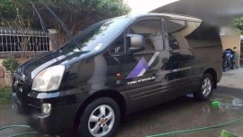 2005 hyundai starex 2007 toyota fortuner v 4x4