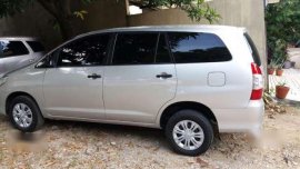 2013 Toyota Innova J mt