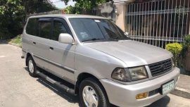 2001 toyota revo glx