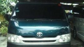 Toyota Hiace Commuter
