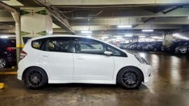 Fresh in and out Honda jazz 1.5 2009 at