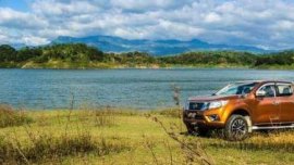 Nissan np300 calibre for sale