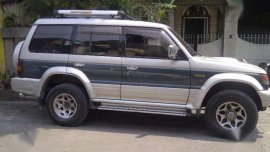 Mitsubishi Pajero 4m40