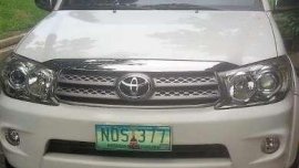 2010 Toyota Fortuner G AT 4x2 Diesel