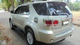 toyota fortuner V 4x4 diesel matic alt innova avanza adventure vios