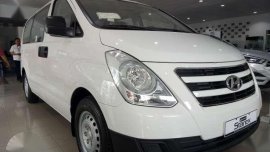 Hyundai Grand starex super Express 15seaters Low DP