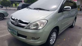 Toyota innova G automatic gas