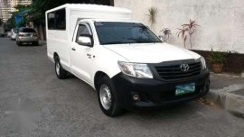 2014 Toyota Hilux FX Diesel Dual AirCon - 14