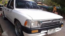toyota hilux 4x2 diesel 2L 1997