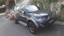 2008 mitsubishi strada 4x4 automatic top of the line