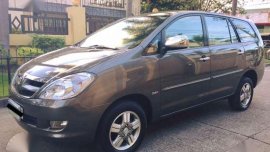 Toyota Innova G AT Diesel 2005 Model