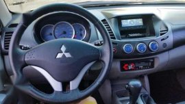 2009 Mitsubishi Strada 3.2 turbo diesel 4 x 4 Automatic