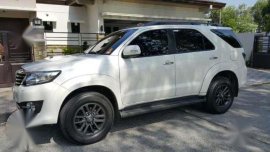 2015 Toyota Fortuner Model V Diesel Pearl White 4x2 AT