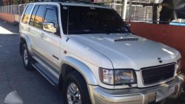 Isuzu Trooper 2003 model