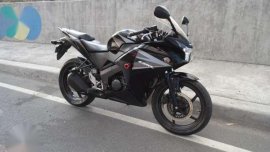 Honda CBR 150cc Fuel Injected Black