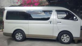 Toyota Hiace super grandia