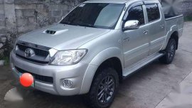 2011 toyota hilux G 4x4