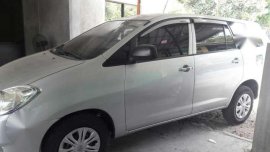 Toyota Innova J