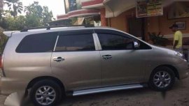 2011 model TOYOTA INNOVA E Fresh na fresh