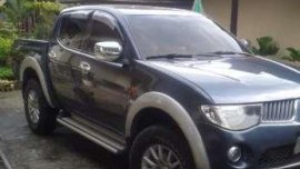 mitsubishi strada 4x2