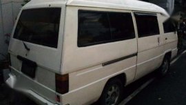 2001 Mitsubishi L300 Versa van