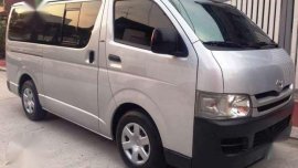 2010 Toyota Hiace Commuter