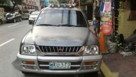 Mitsubishi L200 Pick-up Endeavor