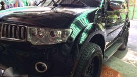 Mitsubishi Montero GTV top of the line 2010