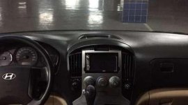 2008 Hyundai Starex at Silver.