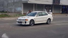 Mitsubishi Lancer Modified Evolution head turner