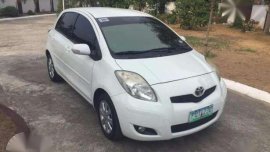 2011 AT Toyota Yaris in good condition 