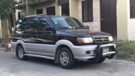 Toyota Revo 2001 model ladydriven