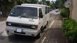 Mitsubishi L300 Van 2003 Model