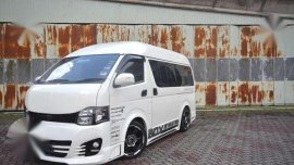 2005 toyota hiace