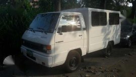 2005 Mitsubishi L300 FB